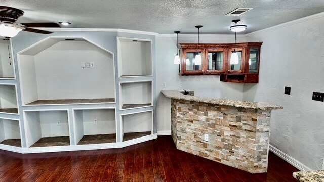 Building Photo - 1706 Emerald Ave