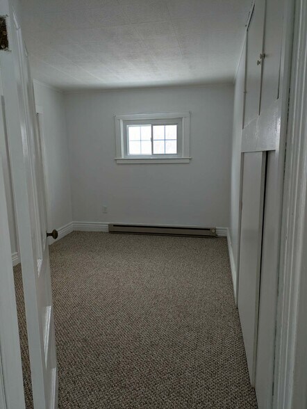 Building Photo - 4218 Ridge Rd