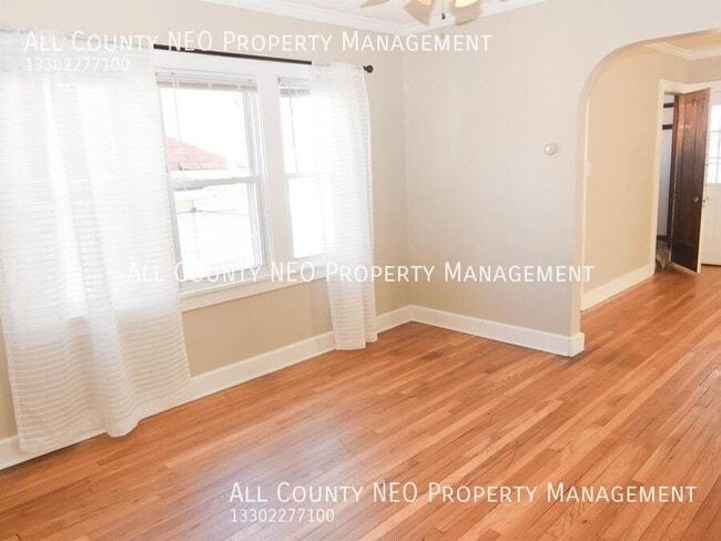 Building Photo - 1442 Cordova Ave