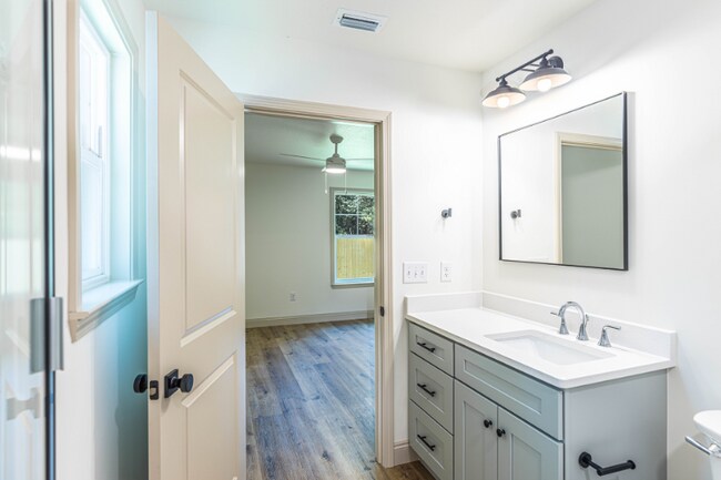 Building Photo - 217 Hudson Boyd Ct