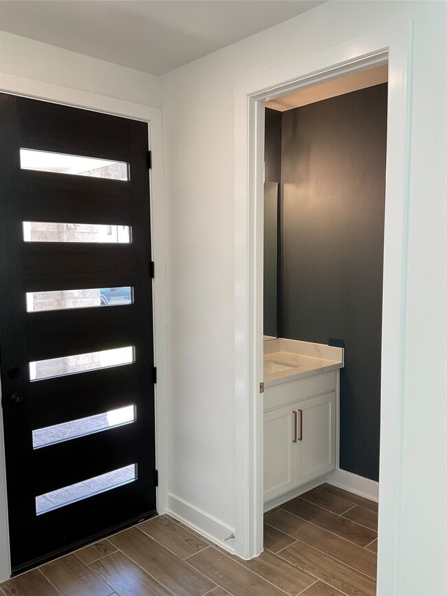 Building Photo - 7311 Blue Gentiana Ln