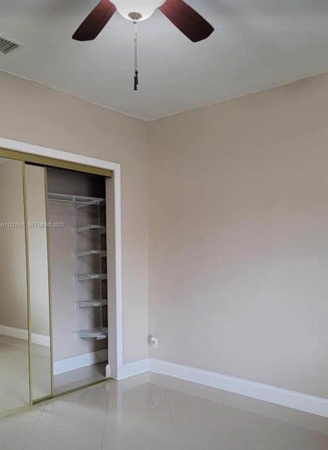 Building Photo - 2228 Polk St