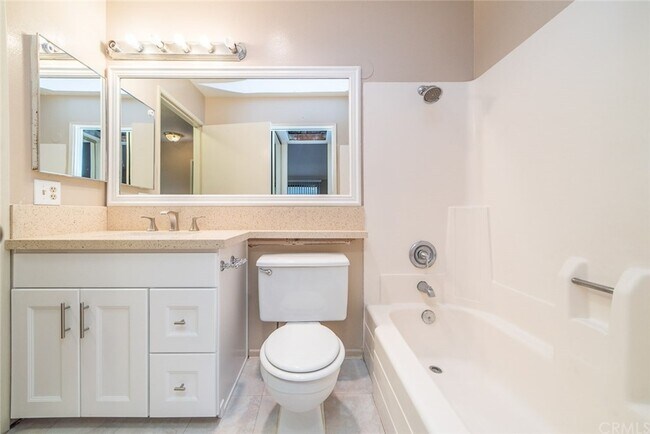 Building Photo - 160 Tangelo-