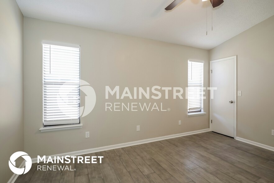 Building Photo - 8469 Seton Ct
