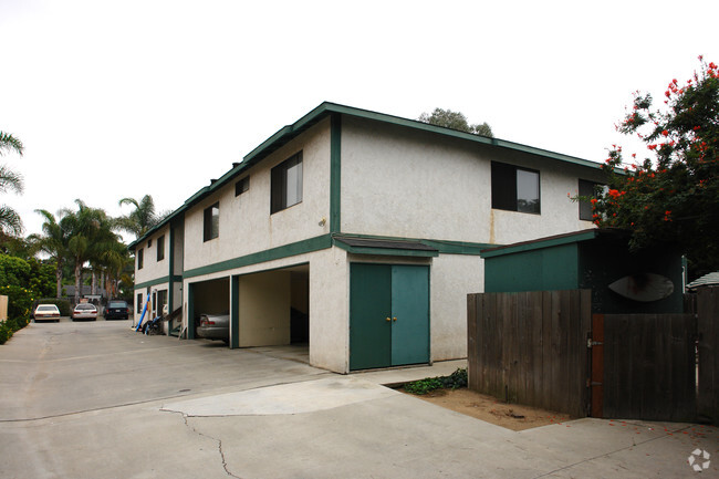 Primary Photo - 993 N Vulcan Ave