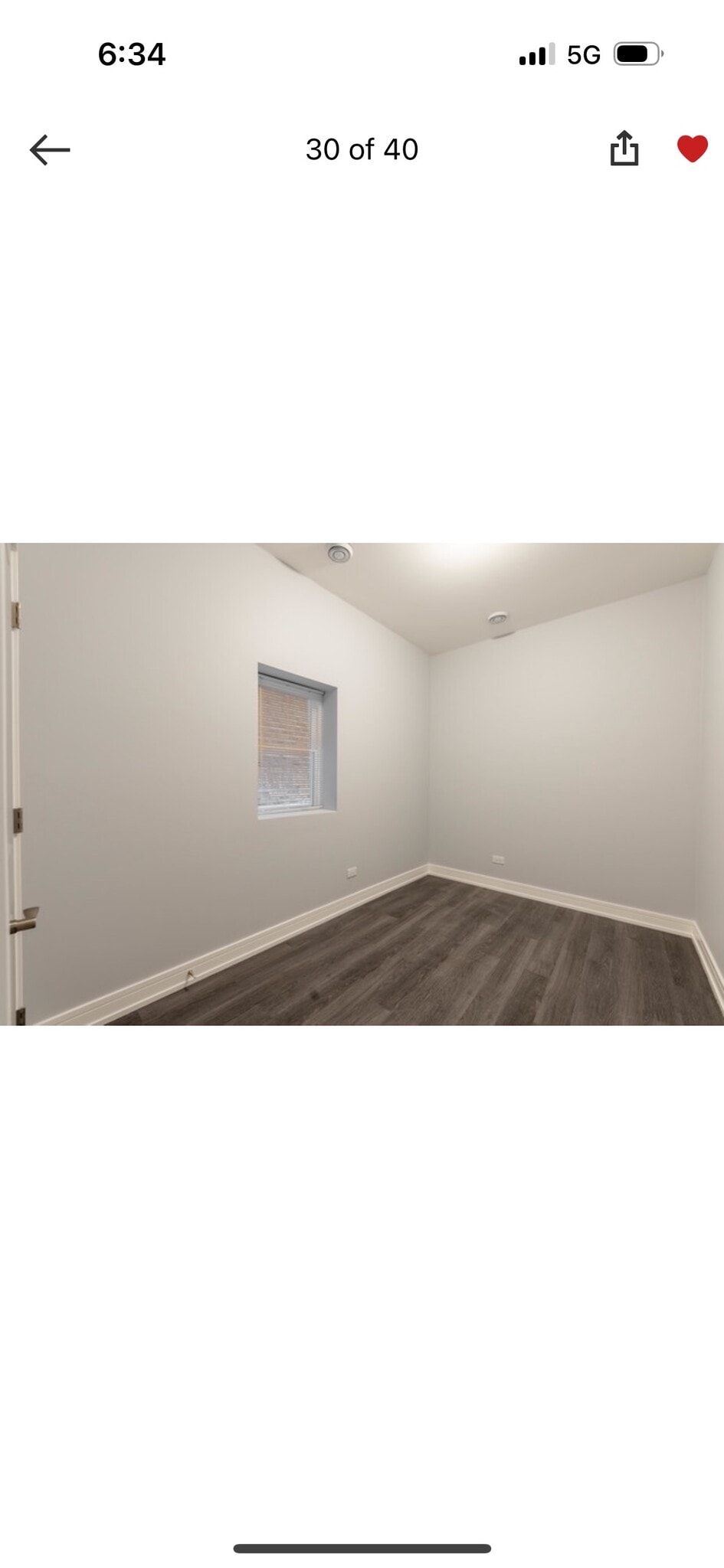 Bedroom 3 with full bathroom - 1028 S Oakley Blvd