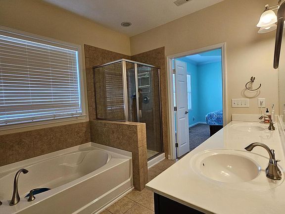 Building Photo - Build Equity While Leasing - Lease and Own...
