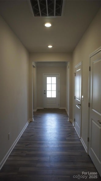 Building Photo - 137 Pampas Pl