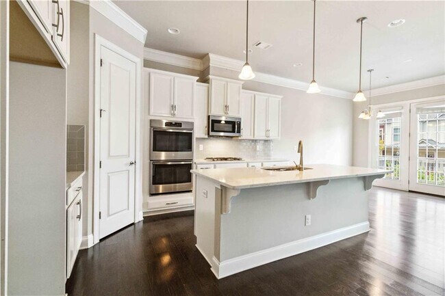 Building Photo - 510 Suwanee Pass Ln