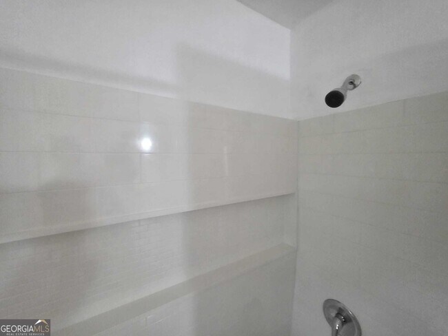 Building Photo - 707 Battle Creek Rd