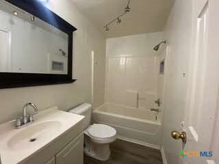 Building Photo - 1512 E Barton Ave