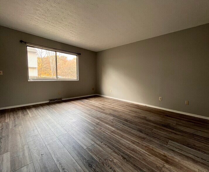 Building Photo - 1936 Highland Park Road