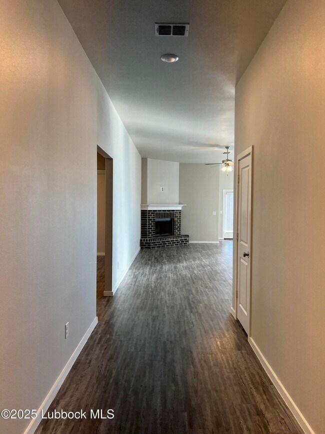 Building Photo - 2137 Kirksey Ave