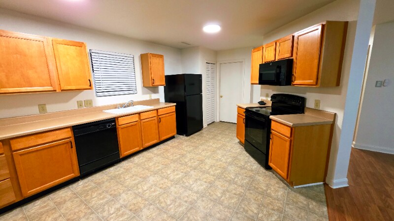 Building Photo - 6249 Salamander Run Ln