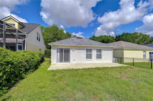 Building Photo - 6010 Skylarkcrest Dr