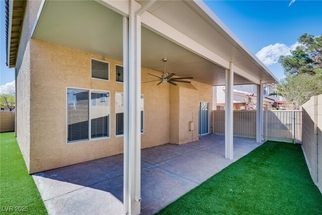 Building Photo - 7816 Calico Flower Ave