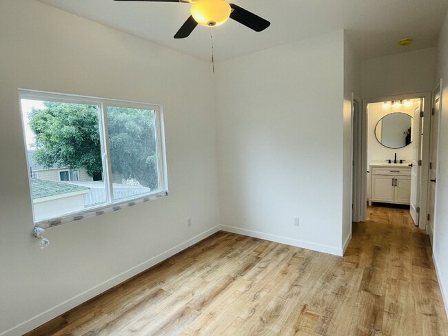 Building Photo - Spacious 3-Bed, 2-Bath Home on Thomson Court