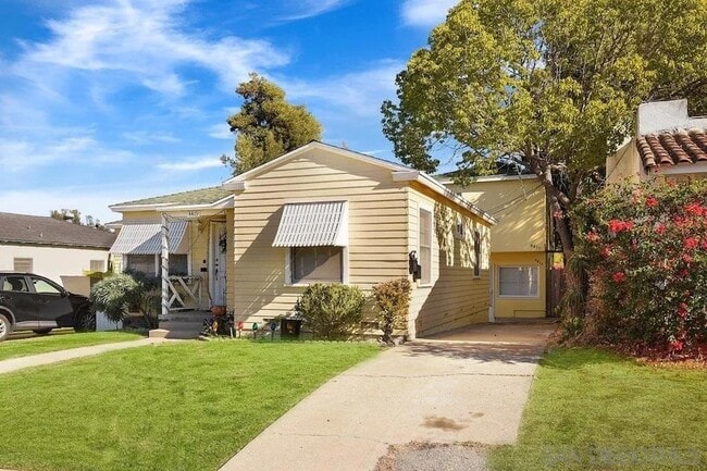 Building Photo - 4417 Van Dyke Ave