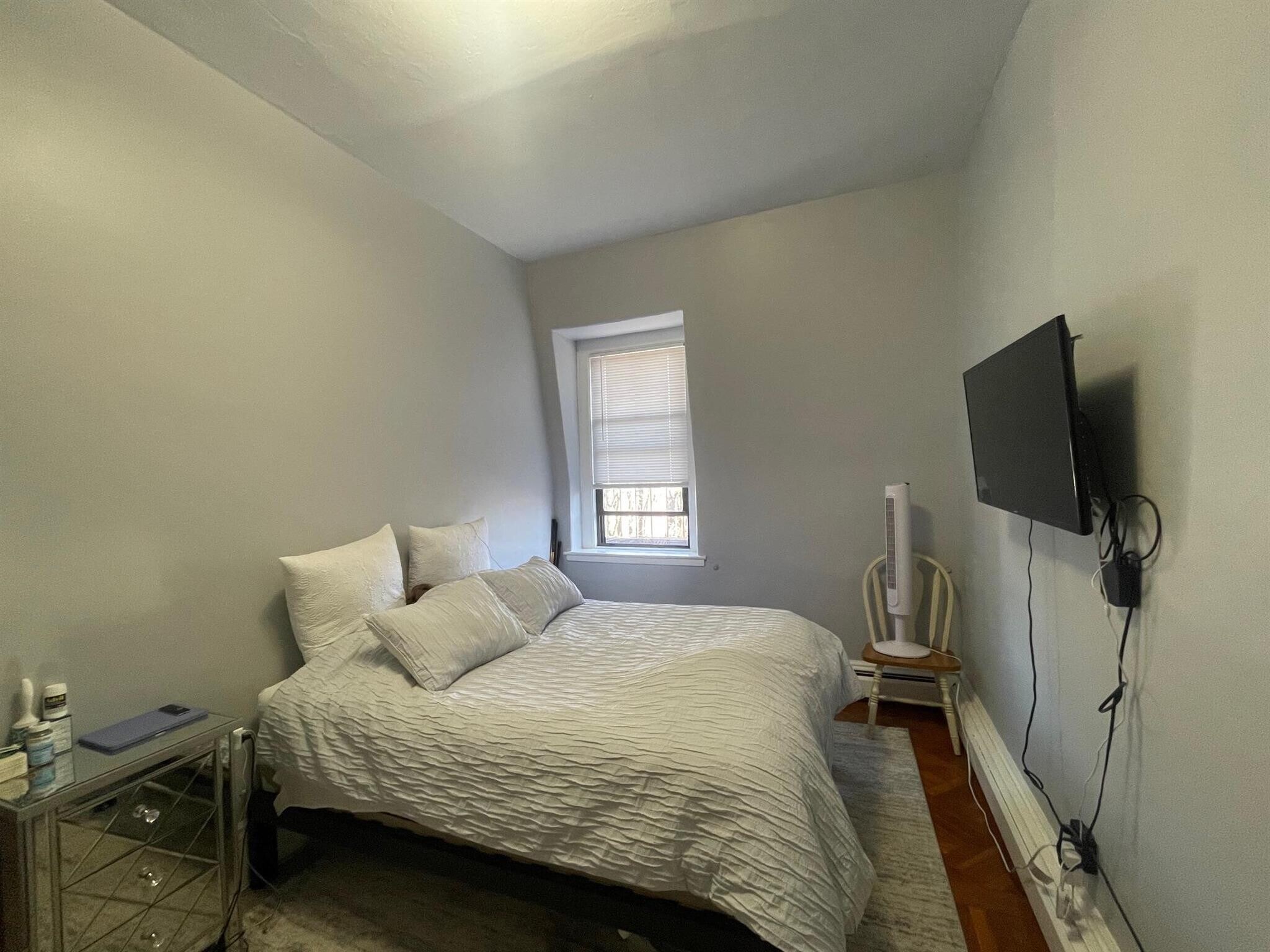 Building Photo - 61 Adams St