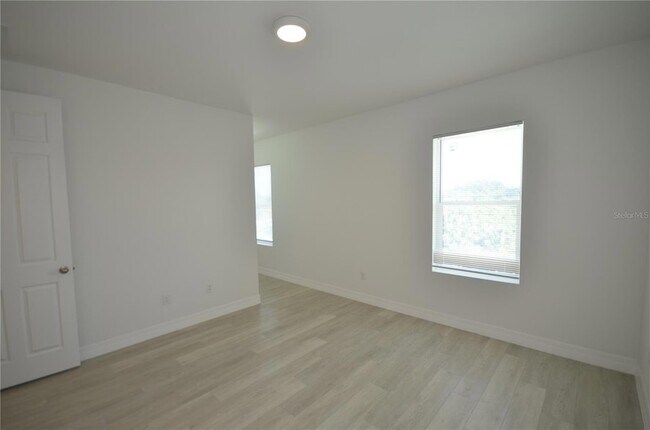 Building Photo - 272 Pelton Cir