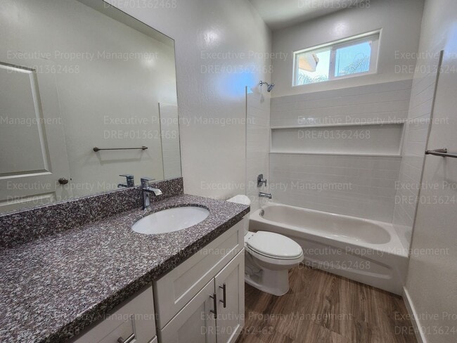 Building Photo - 8512 Grandy St