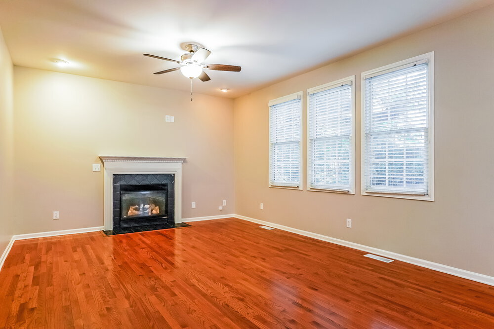 Building Photo - 2421 Barton Oaks Dr
