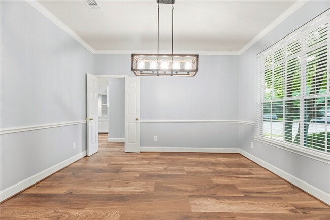 Building Photo - 16315 Madewood St