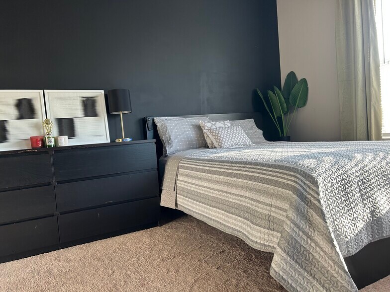 Bedroom - 15514 Compton Rd