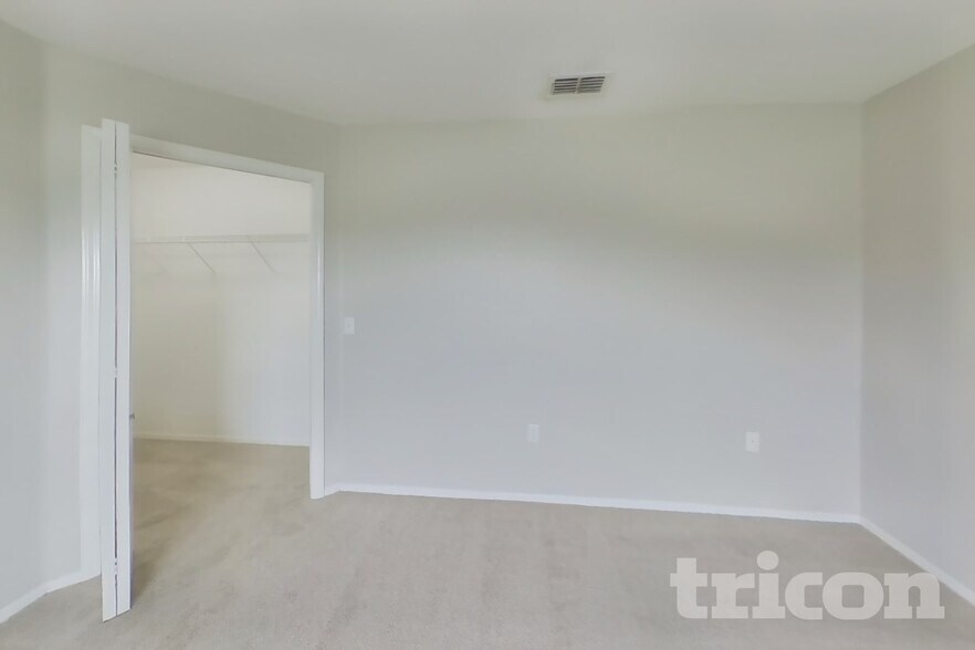 Building Photo - 3034 Wentworth Pl