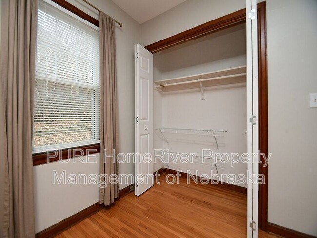 Building Photo - 2108 S 46th St