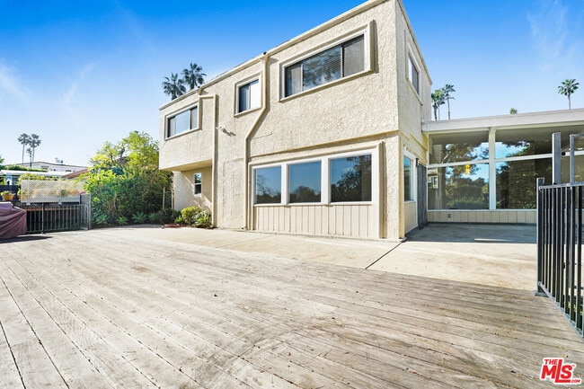 Building Photo - 2812 Anchor Ave