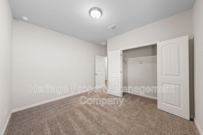 Building Photo - 148 Sambar Main