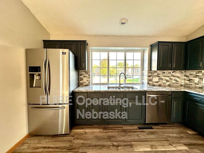 Building Photo - 11657 Bauman Ave