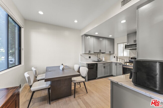 Building Photo - 8110 Manitoba St