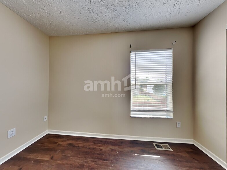 Building Photo - 9037 Maren Ct