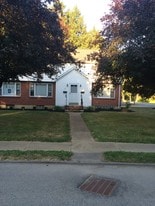 Building Photo - 6 N Davis St