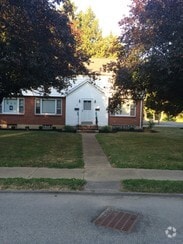 Building Photo - 6 N Davis St