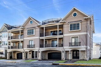 Building Photo - 58 Seaview Ave