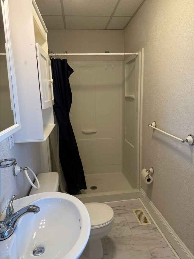 Building Photo - Motter Ave