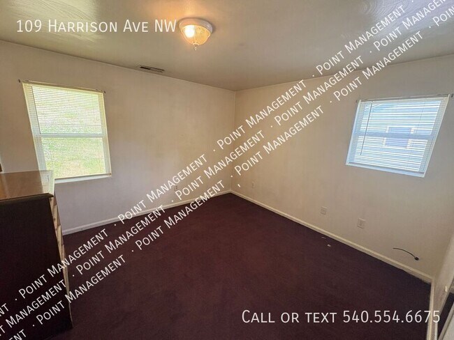 Building Photo - 109 Harrison Ave NW