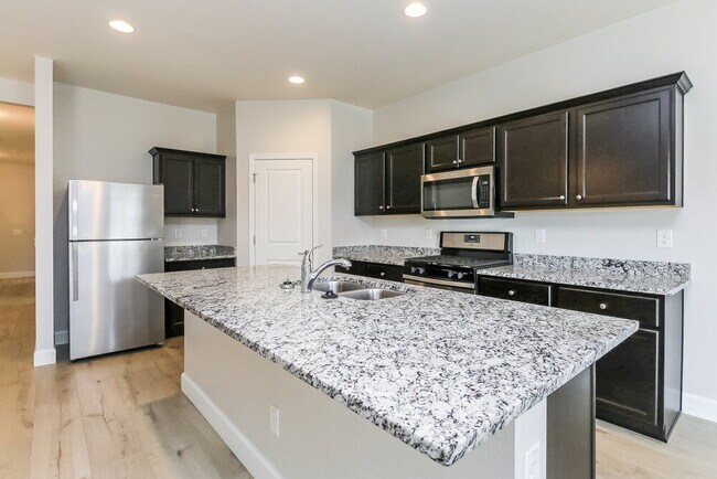 Building Photo - 4503 W Feather Plume Dr