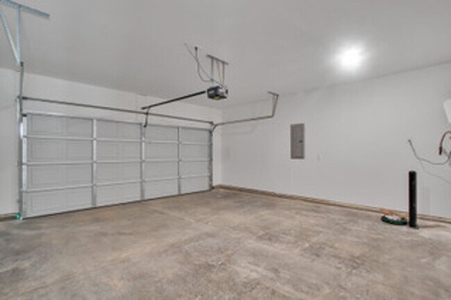 Building Photo - 1025 Curly Top Ln