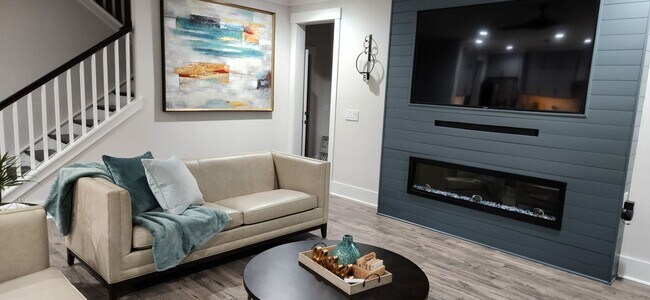 Building Photo - Serene Lowcountry Pondside Home!