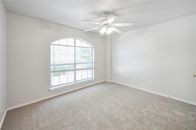 Building Photo - 1108 Gazania Dr
