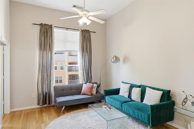 Building Photo - 10 Perimeter Summit Blvd