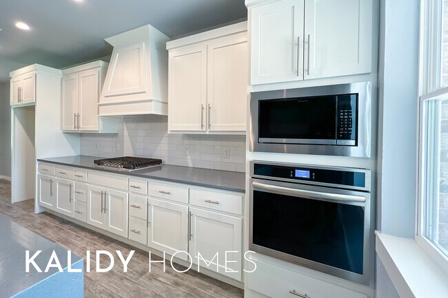 Building Photo - 214 Olde Ml Ct