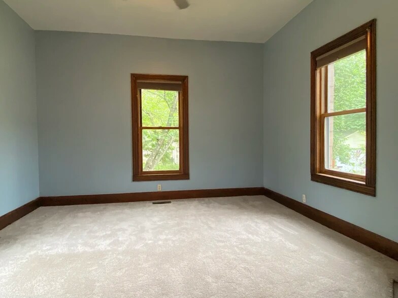 Building Photo - 601 S Grant St