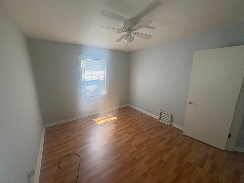 Building Photo - 762 Ross Ave