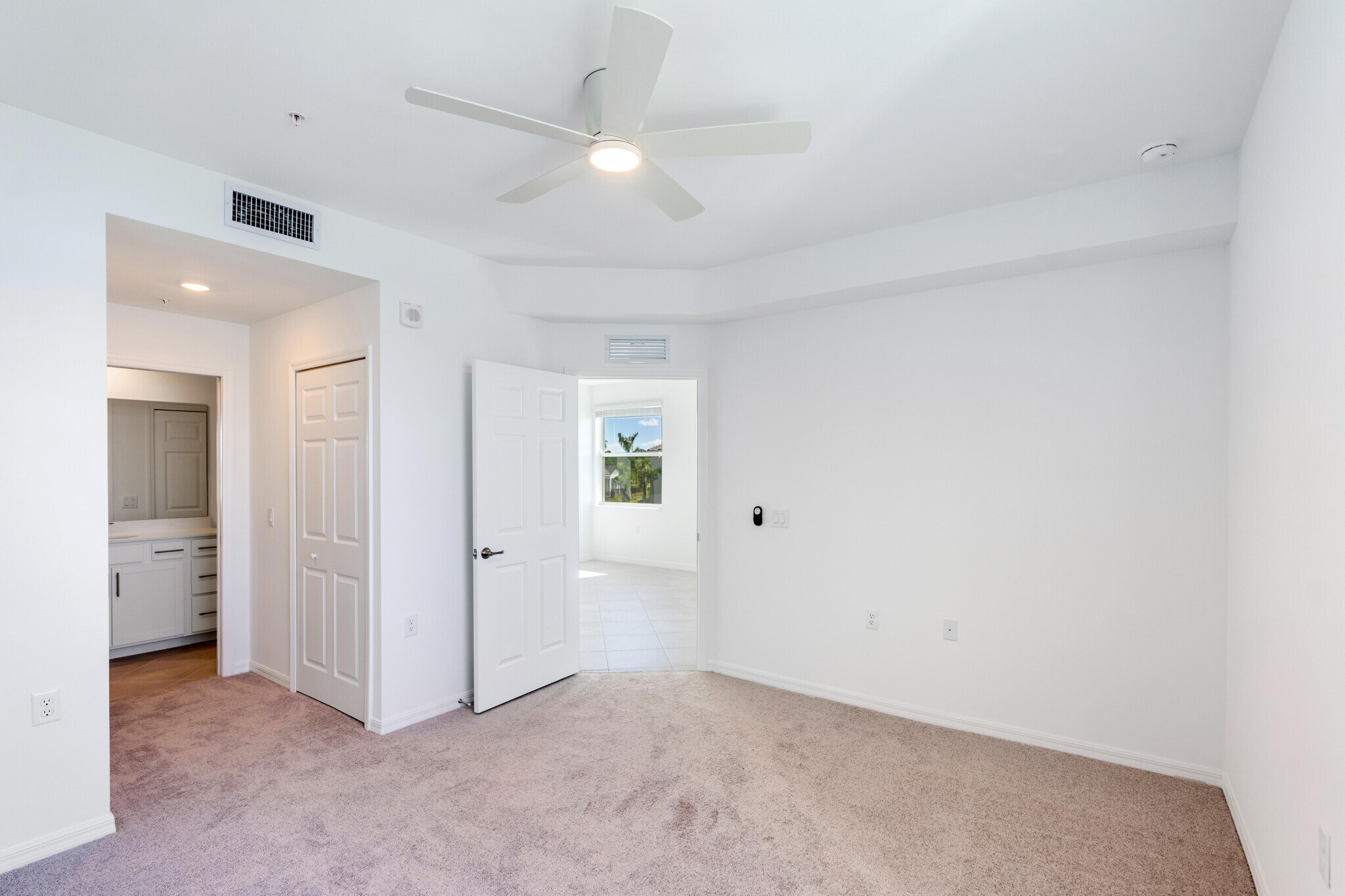 Building Photo - 43977 Boardwalk Loop