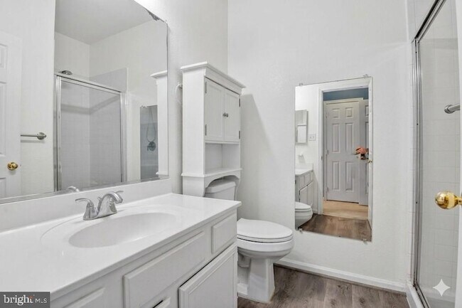 Building Photo - 46588 Drysdale Terrace